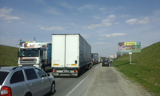 Щит 6x3,  Траса М-06 Київ-Чоп, с.Чишки, лівий
