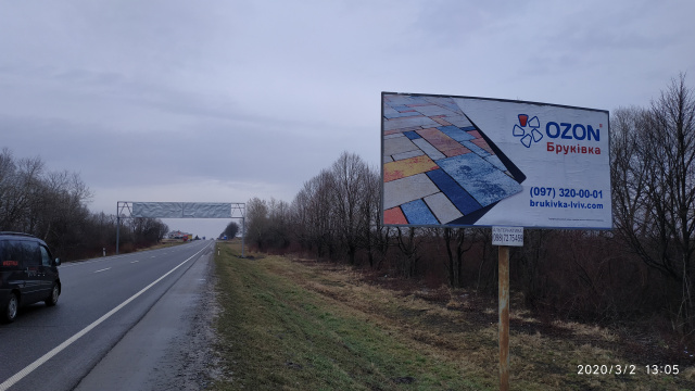Щит 6x3,  Траса М-06 Київ-Чоп, с. Підбірці, лівий