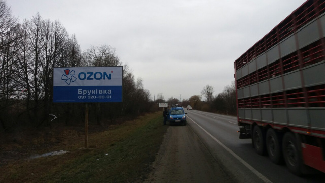 Щит 6x3,  Траса М-06 Київ-Чоп, с. Підбірці, лівий
