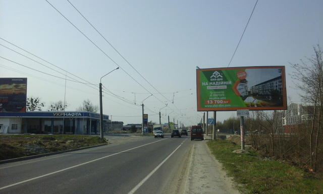 Щит 6x3,  в'їзд у Львів зі сторони Давидова, біля АЗС, Зелена вул.