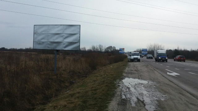 Щит 6x3,  Траса М-10, Західний обхід, в сторону "Кінг-Крос"
