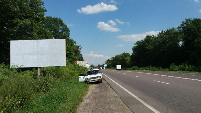 Щит 6x3,  Об'їзна дорога  М-06, автодорога Львів-Київ, перед Дублянами АЗС Shell виїзд зі Львова
